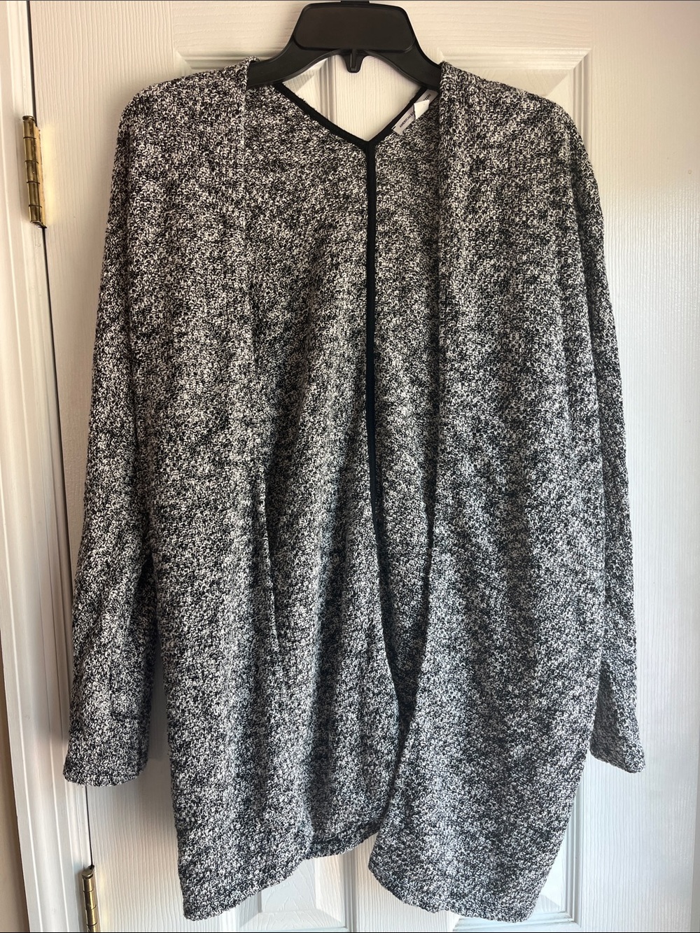 American Eagle Outfitters Black & White Open-Front Cardigan